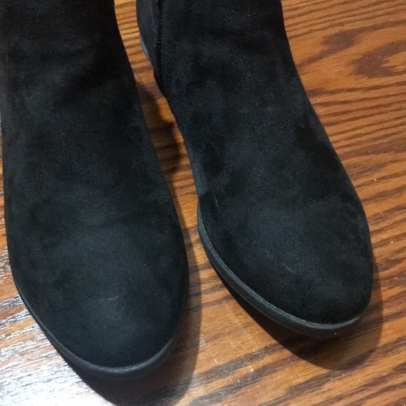Women’s Black Suede Booties Size 7.5 M - Picture 15 of 16